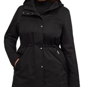 (NEW WITH TAGS) Hunter Ladies’ Black Hooded Raincoat (XXL)